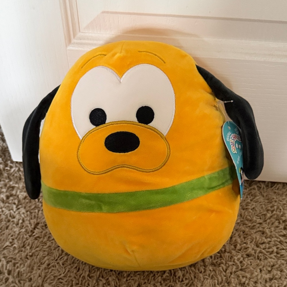 Disney Yellow and Black Pluto squishmallow